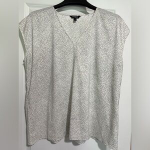 Women’s dressy top